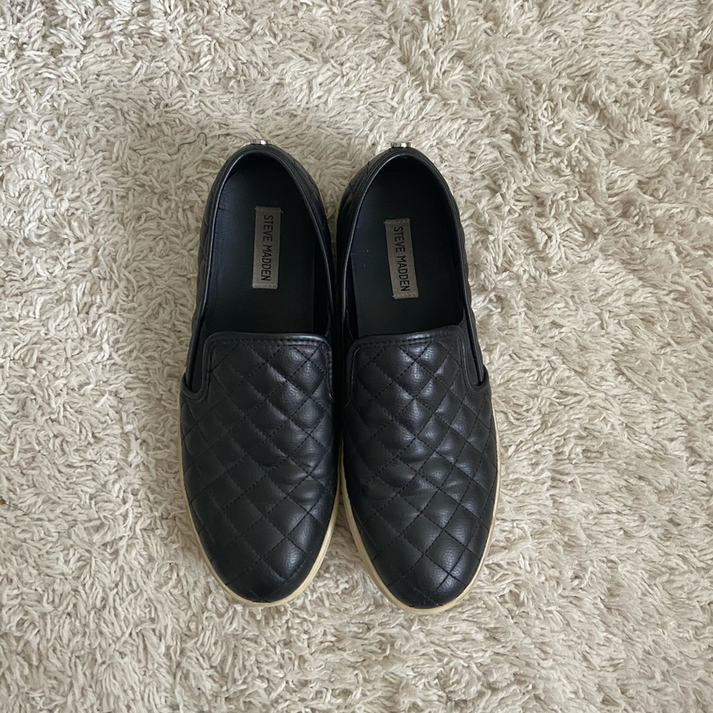 Steve Madden slip ons